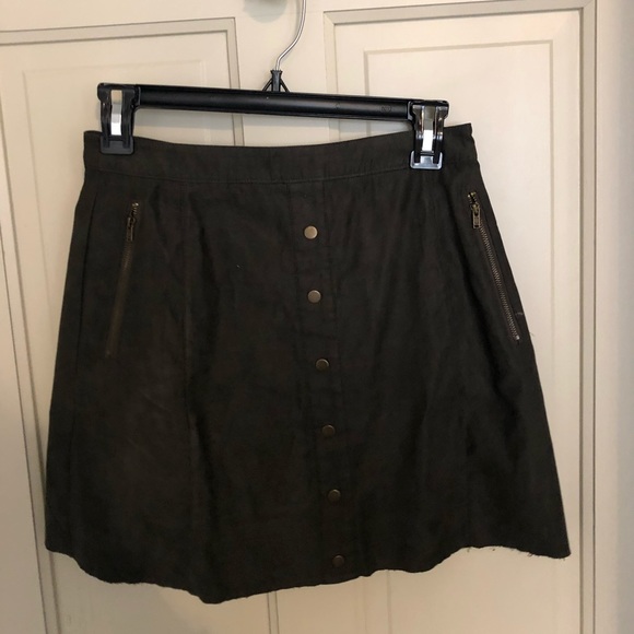 altar’d state army green suede skirt - Picture 2 of 3